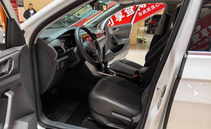大众 途铠 2023款 300TSI DSG舒适版