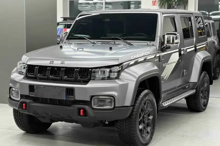 北京越野 BJ40 2022款 2.0T 自动四驱环塔冠军版