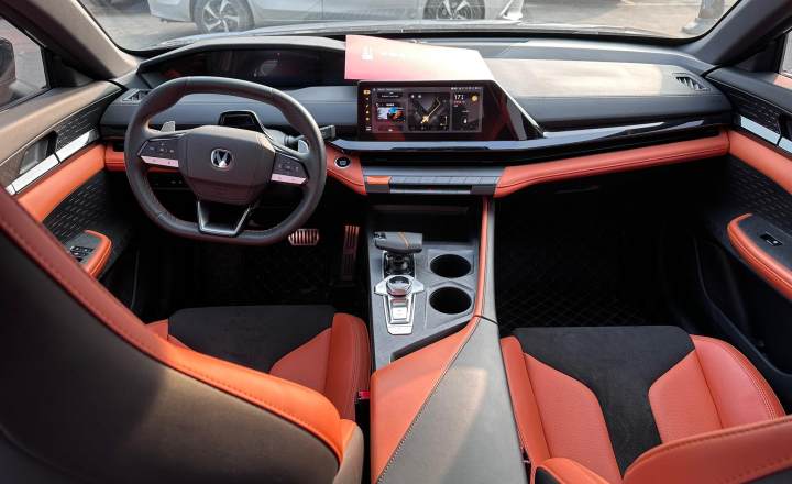 长安 UNIV 2023款 1.5T 运动版