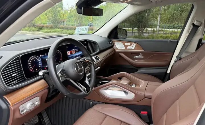 奔驰 GLE 2024款 GLE 450 4MATIC 时尚型