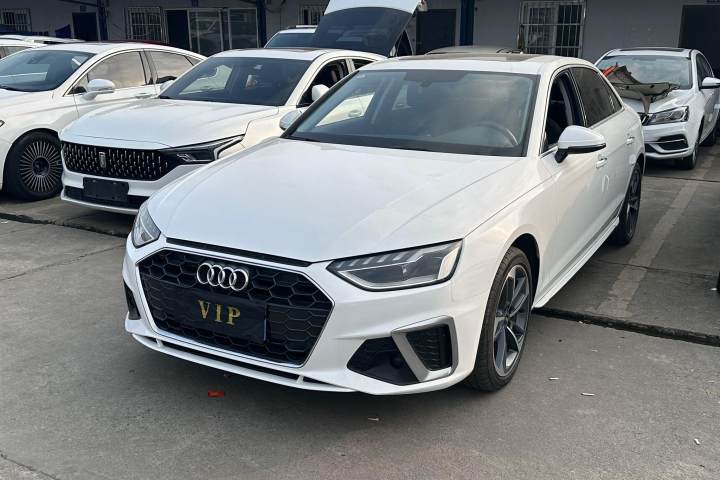 奥迪 A4L 2023款 40 TFSI 时尚动感型