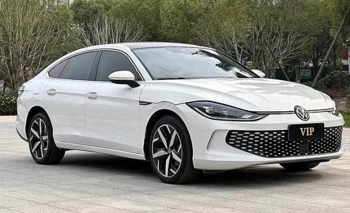 大众 凌渡 2023款 凌渡L 280TSI DSG热辣版