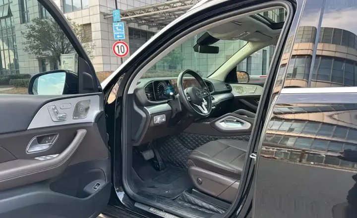 奔驰 GLE 2023款 GLE 450 4MATIC 时尚型