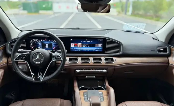 奔驰 GLE 2024款 GLE 450 4MATIC 时尚型