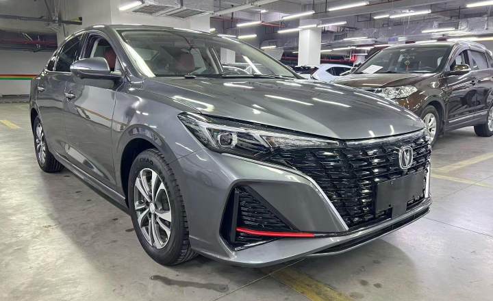 长安 逸动 2024款 PLUS 蓝鲸NE 1.4T GDI DCT高能版
