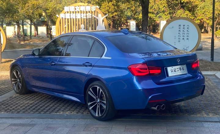 宝马 3系 2019款 320Li M豪华套装
