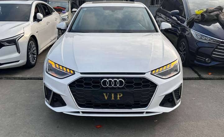 奥迪 A4L 2023款 40 TFSI 时尚动感型