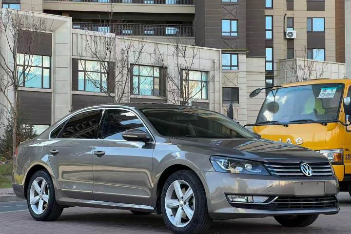 大众 帕萨特 2011款 1.8TSI DSG御尊版