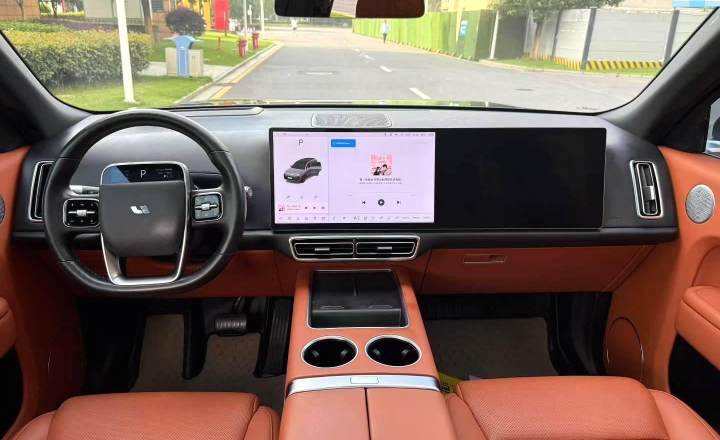 理想汽车 理想L8 2023款 Pro