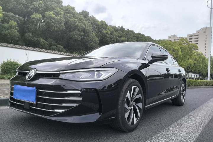 大众 帕萨特 2025款 出众款 280TSI 商务版