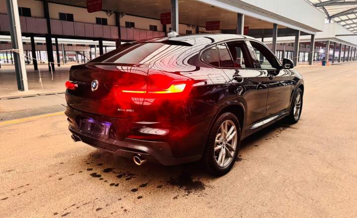 宝马 X4 2020款 xDrive25i M运动套装