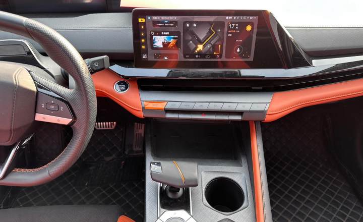 长安 UNIV 2023款 1.5T 运动版