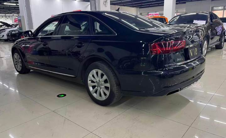 奥迪 A6L 2012款 30 FSI 技术型