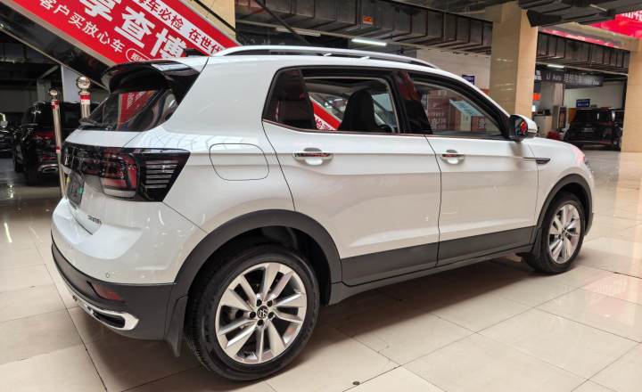 大众 途铠 2023款 300TSI DSG舒适版