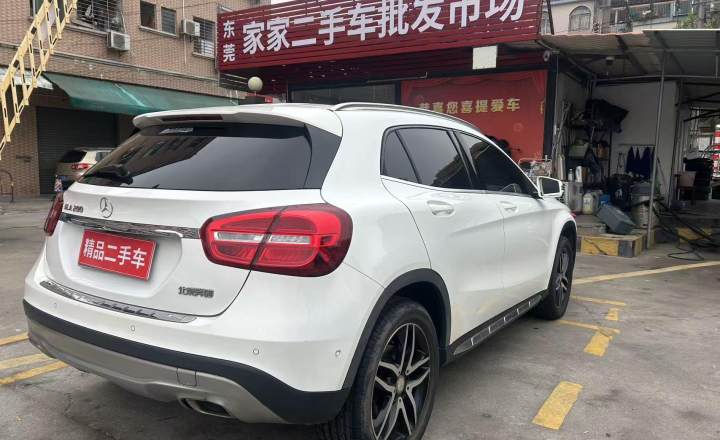 奔驰 GLA 2016款 GLA 200 时尚型