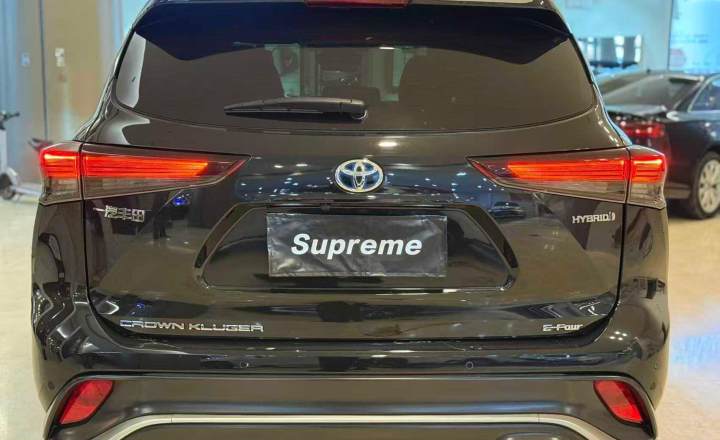 丰田 皇冠陆放 2024款 2.5L HEV四驱尊贵版