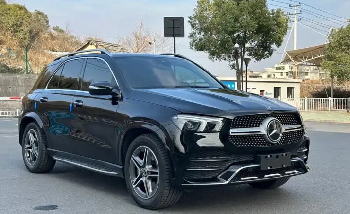 奔驰 GLE 2023款 GLE 450 4MATIC 时尚型