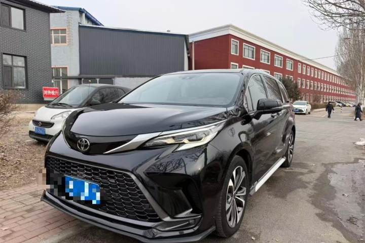 丰田 格瑞维亚 2023款 2.5L混动 尊贵PLUS版