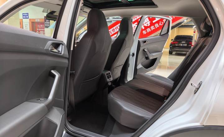 大众 途铠 2023款 300TSI DSG舒适版