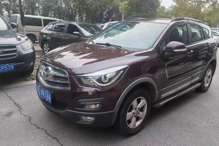 海马 S5 1.6L 手动豪华型科技版