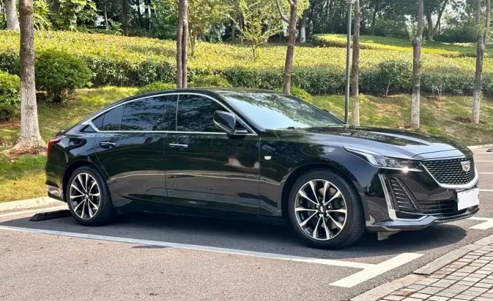凯迪拉克 CT5 2022款 28T 尊贵型
