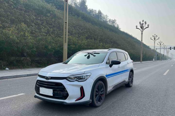 雪佛兰 沃兰多 轻混 Redline 530T 自动纵享版（5+2款）