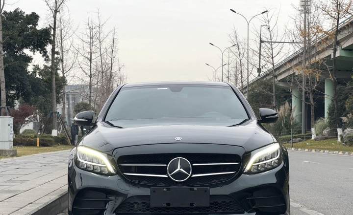 奔驰 C级 2020款 C 260 L 运动版