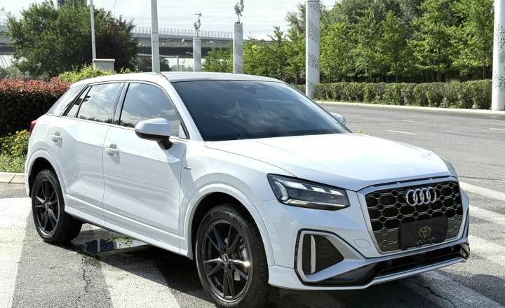 奥迪 Q2L 2023款 35TFSI 进取动感型
