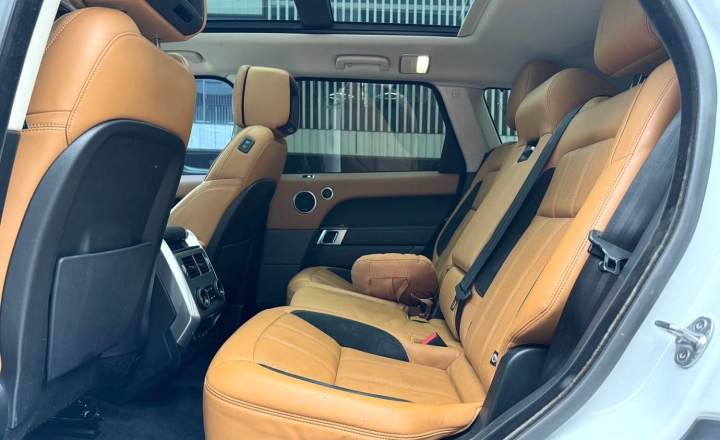 路虎 揽胜运动 2020款 3.0 L6 HSE DYNAMIC