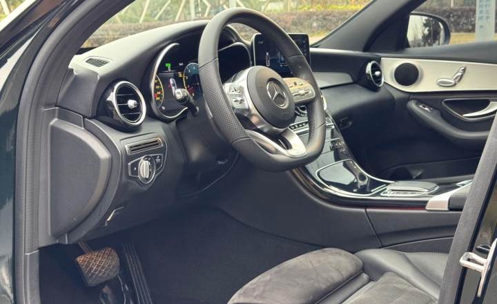 奔驰 C级 2020款 C 260 L 运动版