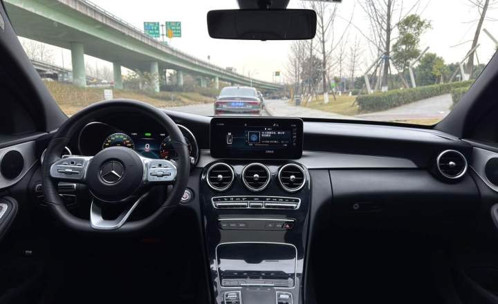 奔驰 C级 2020款 C 260 L 运动版