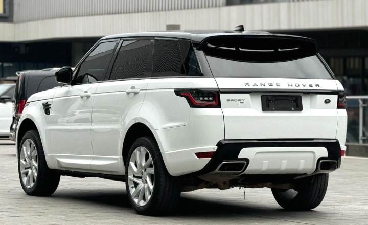 路虎 揽胜运动 2020款 3.0 L6 HSE DYNAMIC