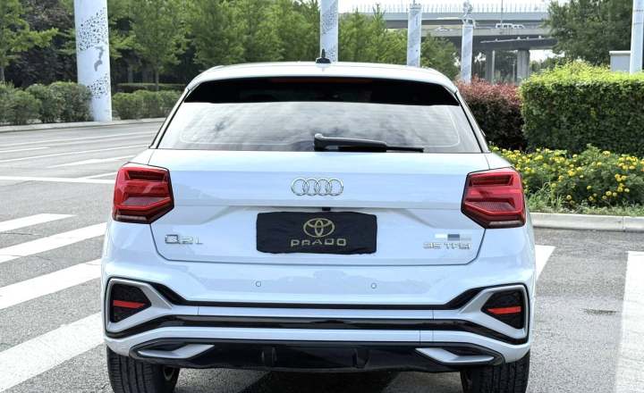 奥迪 Q2L 2023款 35TFSI 进取动感型