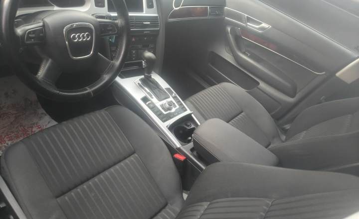奥迪 A6L 2010款 2.0 TFSI 自动标准型