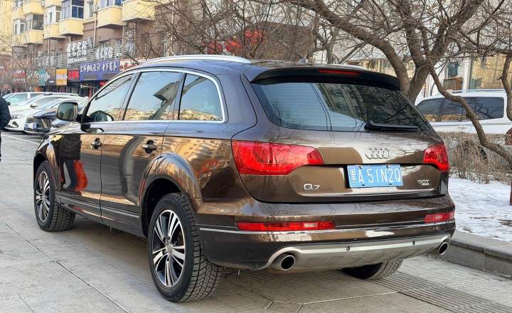 奥迪 Q7 2012款 3.0 TFSI 舒适型(200kW)