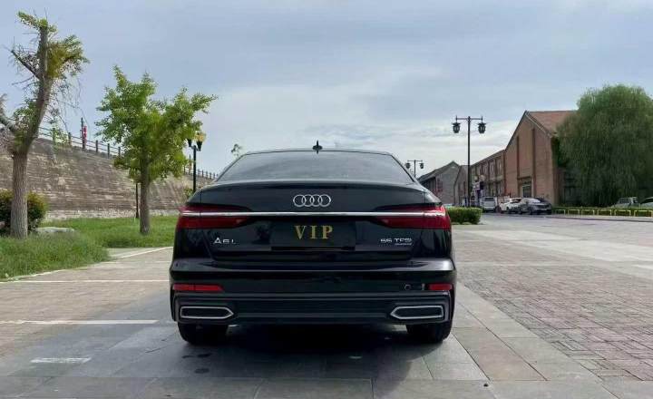 奥迪 A6L 2022款 55 TFSI quattro 尊享致雅型