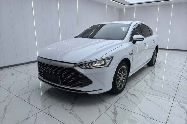 比亚迪 秦PLUS 2024款 荣耀版 DMi 120KM领先型