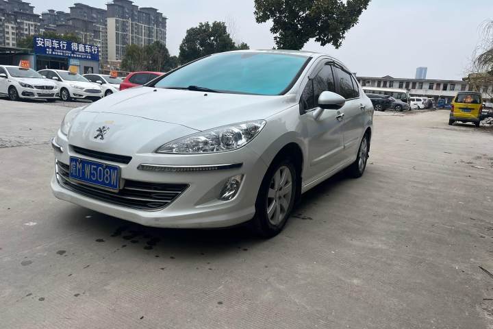 标致 408 1.6L 手动舒适版