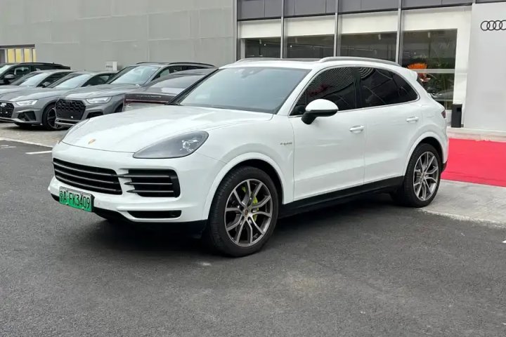保时捷 Cayenne新能源 Cayenne E-Hybrid 2.0T 铂金版