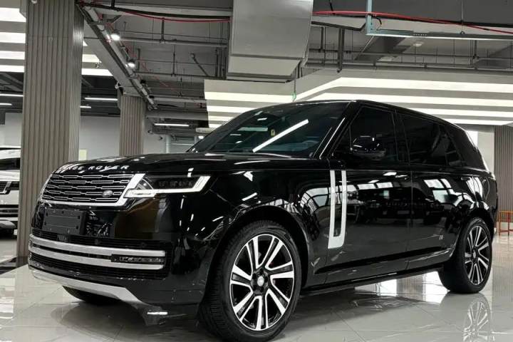 路虎 揽胜 3.0 L6 400PS 盛世加长版