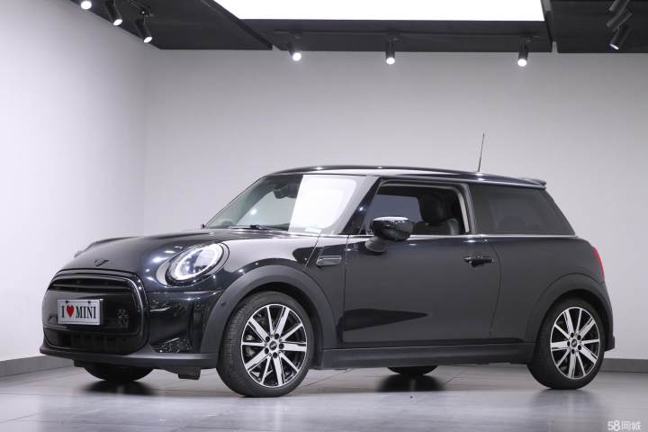 MINI  改款 1.5T COOPER 艺术家