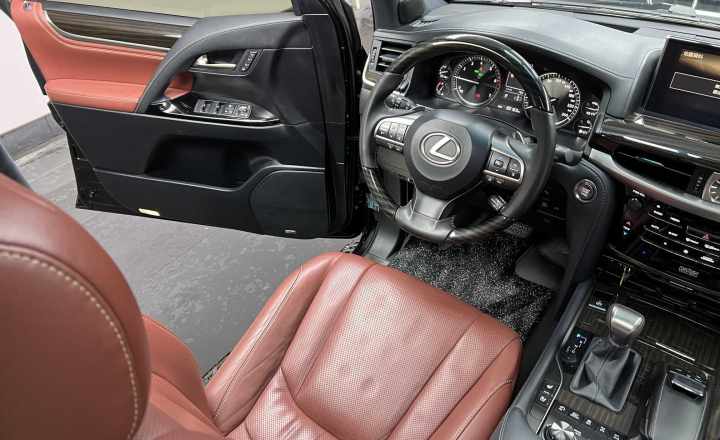 雷克萨斯 LX 2019款 570 尊贵豪华版