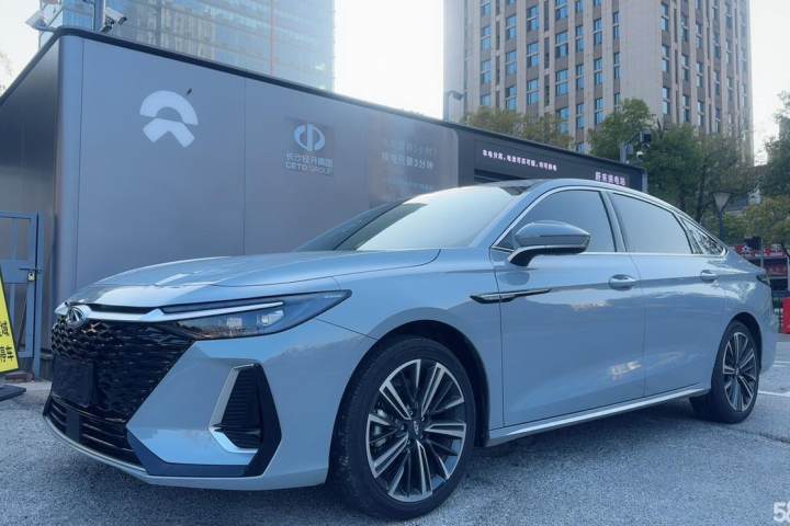 奇瑞 艾瑞泽8 2024款 1.6T DCT睿