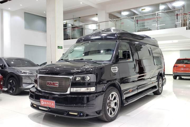 GMC SAVANA 6.0L 长轴领袖版
