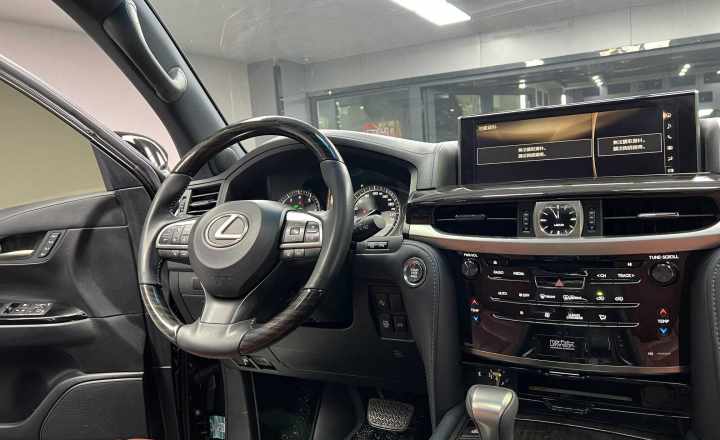 雷克萨斯 LX 2019款 570 尊贵豪华版