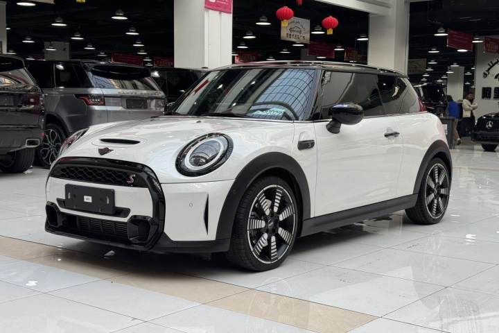 MINI  改款 2.0T COOPER S 艺术家