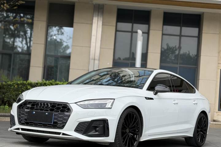 奥迪 A5(进口) Sportback 40 TFSI quattro 豪华动感型