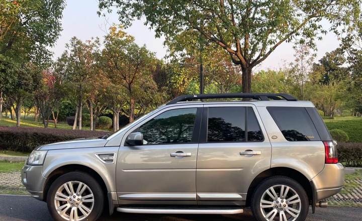 路虎 神行者2 2012款 2.0T Si4 SE汽油版