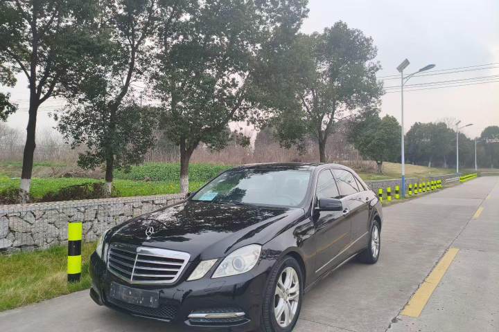 奔驰 E级 E 300 L 时尚尊贵型