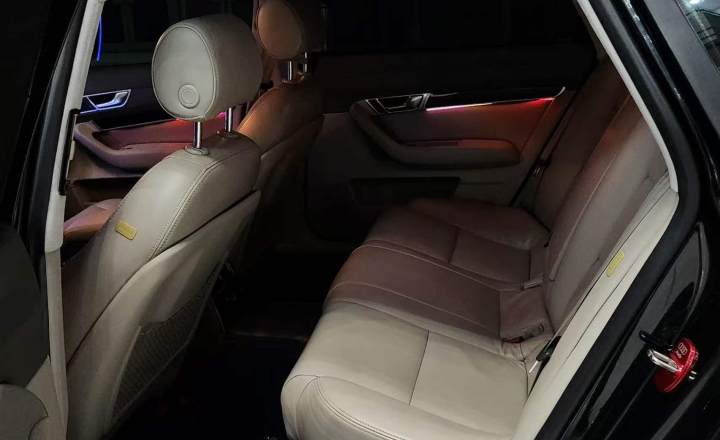 奥迪 A6L 2010款 2.0 TFSI 自动标准型